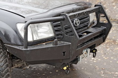 Бампер передний с кенгурином Toyota Land Cruiser 105 КДТ