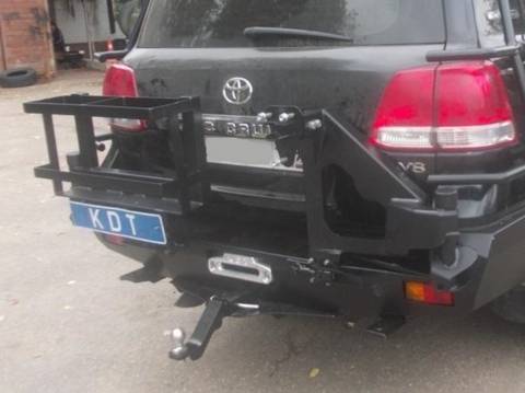 Бампер задний с площадкой под лебёдку Land Cruiser 200
