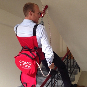 Устройство канатно-спускное пожарное с ручной регулировкой скорости спуска (УКСПр) Спасмиг 30 м