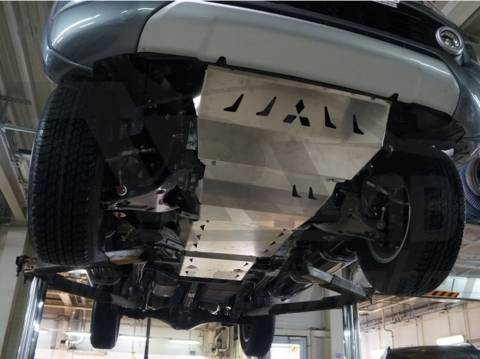 Защита днища Mitsubishi L-200 с 2015- из 4х частей (радиатор,картер, КПП, РК)